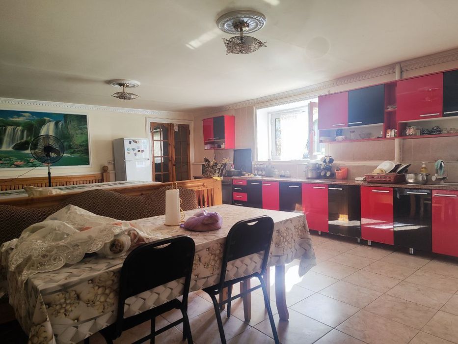 Срочно продаётся дом площадью 6 -соток