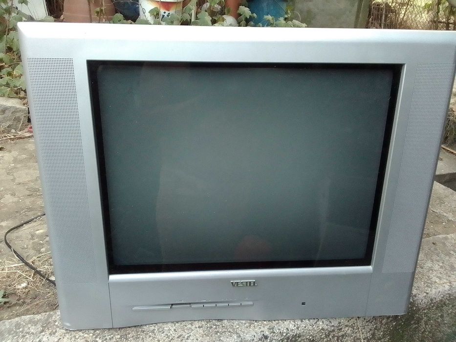 Телевизори на 21"