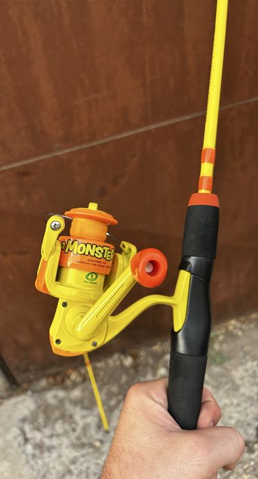 Комплект детска въдица с макара И ВЛАКНО „Catch a monster“