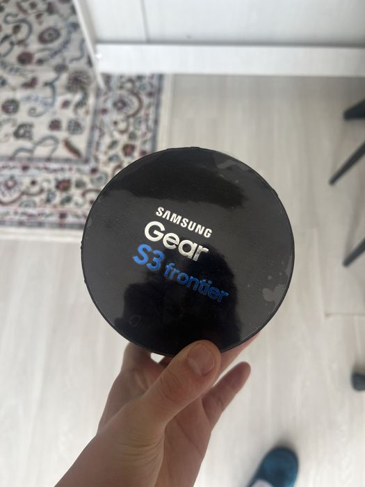 Продам smart часы часы samsung gear S3 frontier