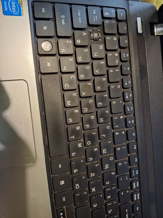 Ноутбук Acer Aspire E1-531E