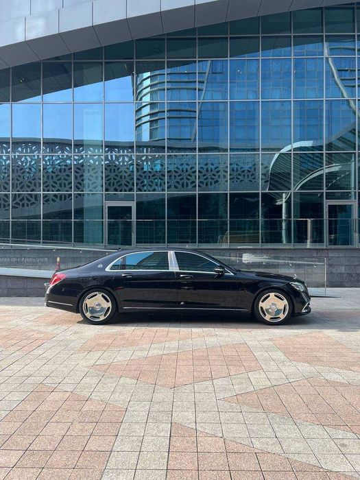 Mercedes-Benz S-Class Maybach