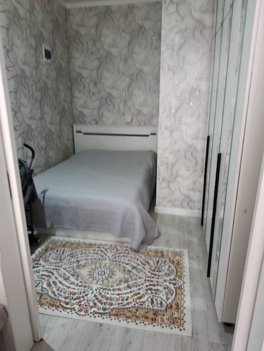 продам 2 комн квартиру евро в центре