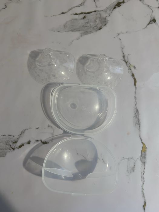 Накладки на грудь