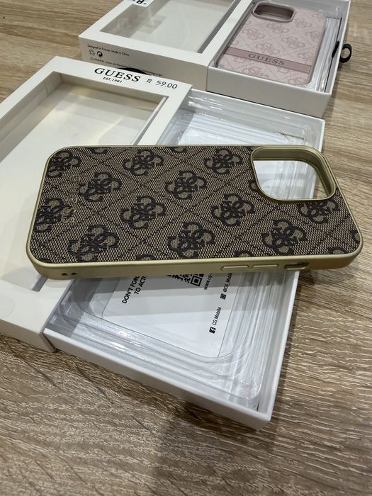 Оригинален кейс Guess за Iphone 13 pro