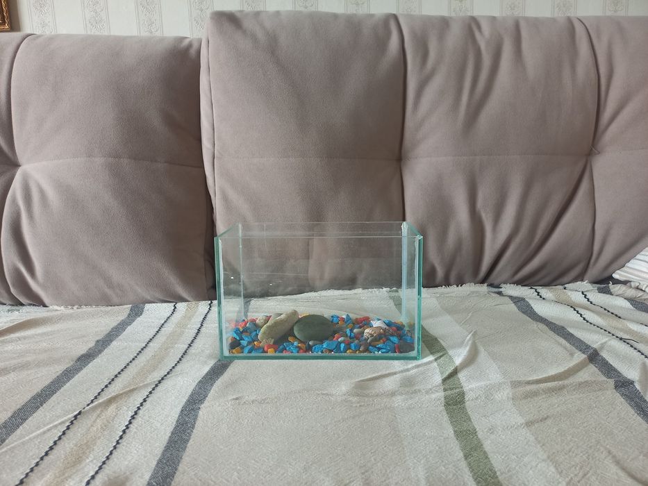 Продам 5л аквариум