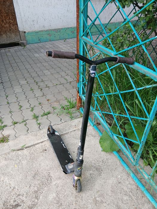 Самокат трюковой