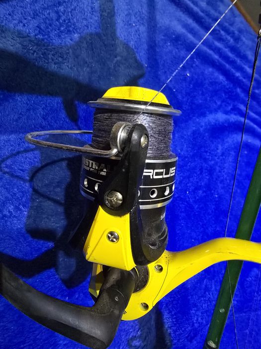 Продавам Рибарска Макара