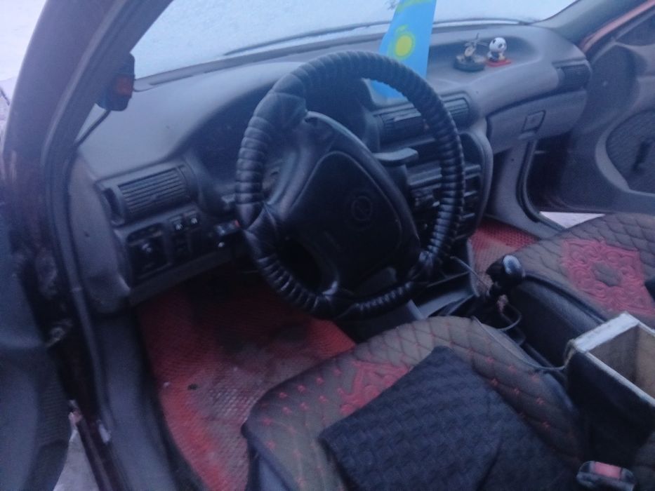 Опель  Астра 1994 год