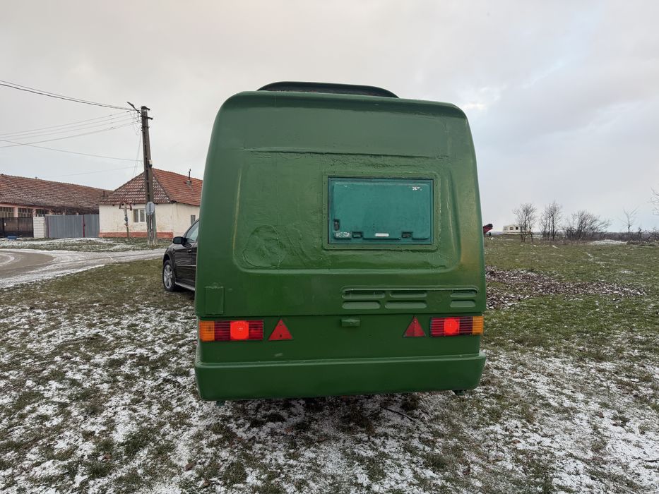 Vînd rulota anul 2012