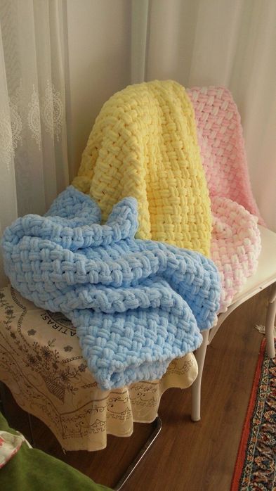 Yumshoq puffy pledla