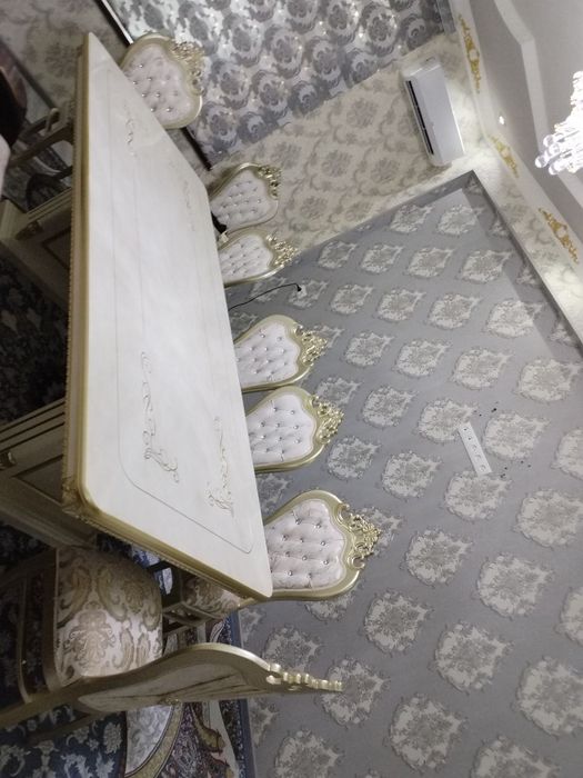 Стол и стуля Бароко