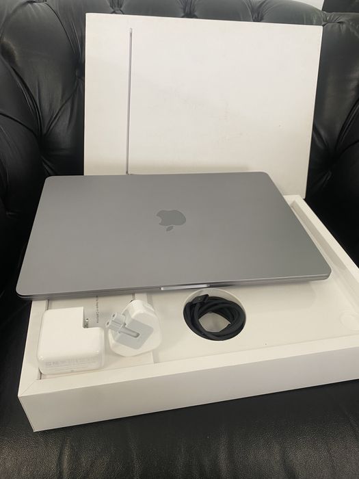 MacBook Air M2 15-inch/ 256 Gb / Space Gray / Cod produs: JL25