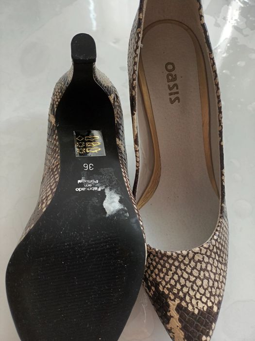 Pantofi din piele noi nr 36