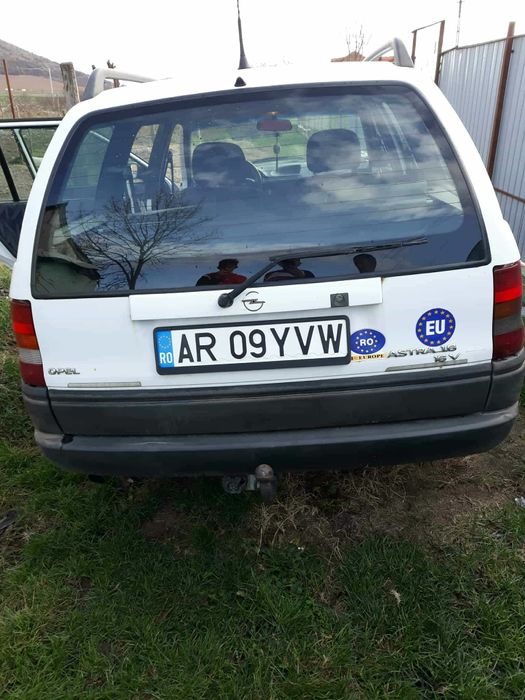 Vind opel astra 1.6 16v benzina