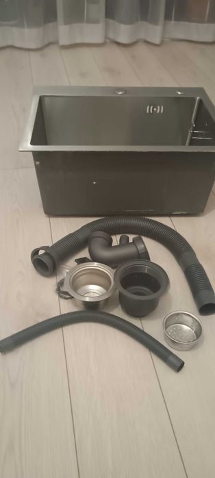 Chiuveta manuala din inox cu instalație de scurgere completa