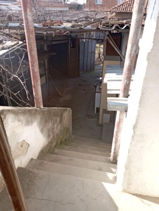 Къща с двор с.Бегово