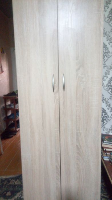 Шкаф, кровать, комод и сундук