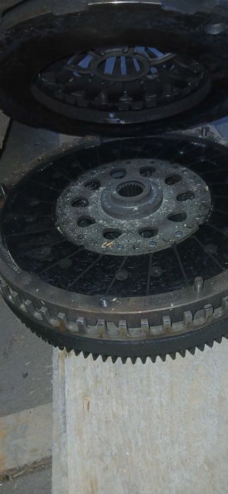 Volant abreiaj mazda 5 motor 2 0 2006 110cp