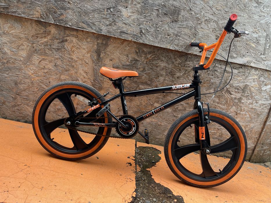 Bicicleta bmx zombie roti 20”