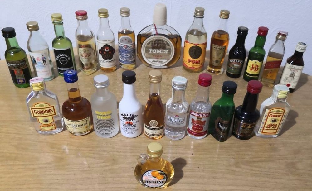 Шишенца,Колекционерски 50-100мл с оригинално съдържание