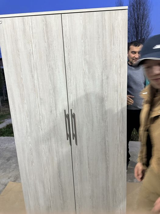 Shkaflar mebel shkaf