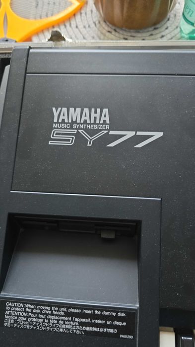 Yamaha sy77  profesional