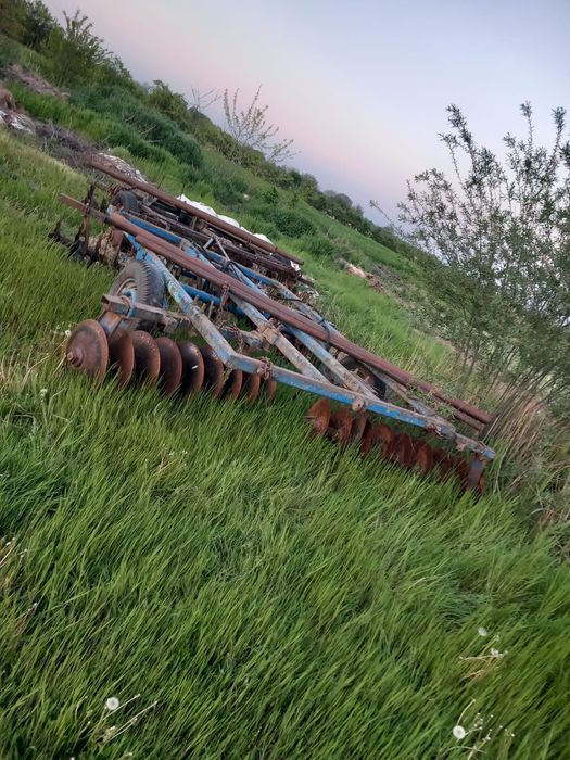 Vând Discuri agricole în state bună preț bucata 3500 de lei