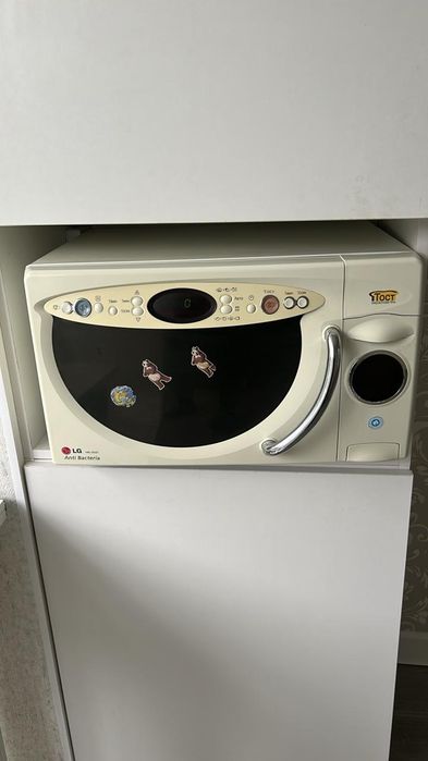 Продам микроволновку Lg