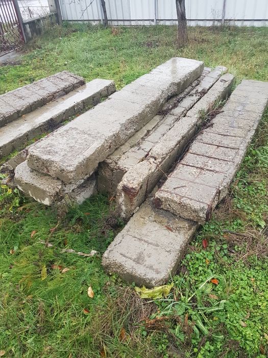 Vand ferme metalice si placi