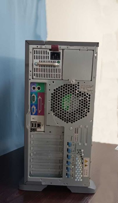 Сървър HP ProLiant ML350 G4 Server