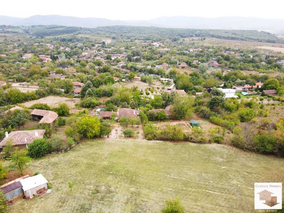116198 Голям парцел с панорамна гледка в с. Велчево, Велико Търново!