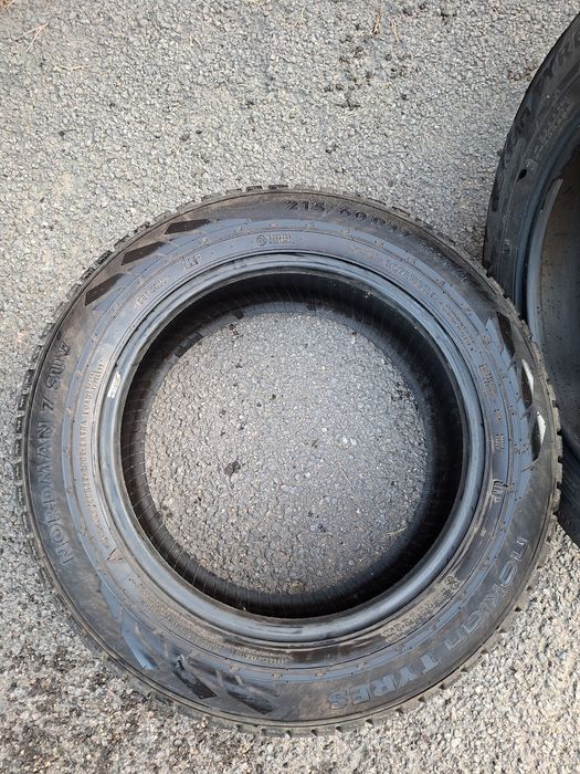 Продаю 4 автошины R17 215/60