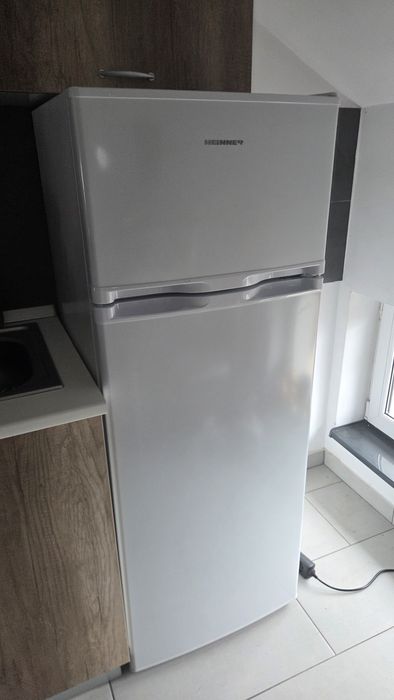Frigider Heinner cu doua usi