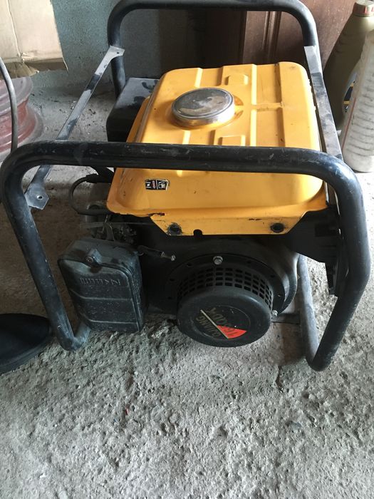 Бензогенератор