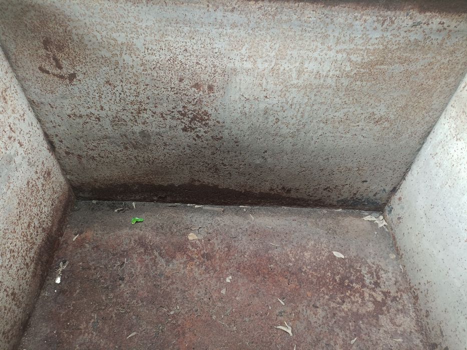 Продаю металлический бак