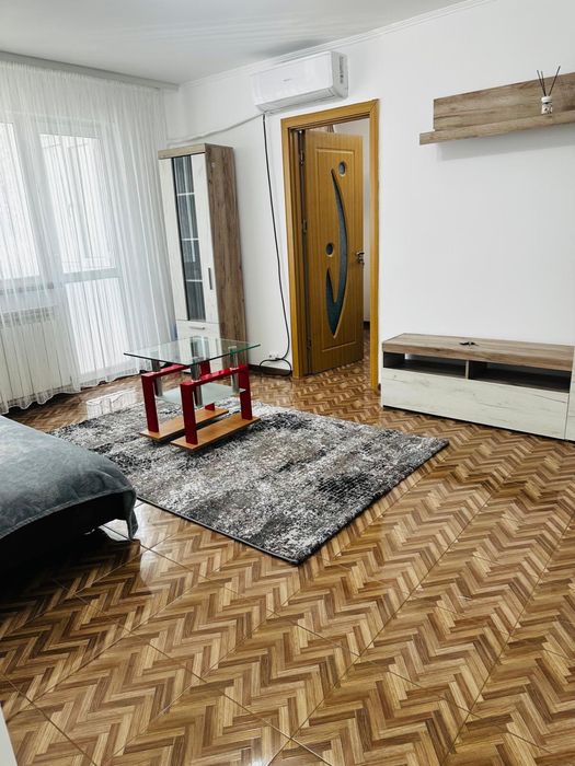 Ofer spre inchiriere apartament