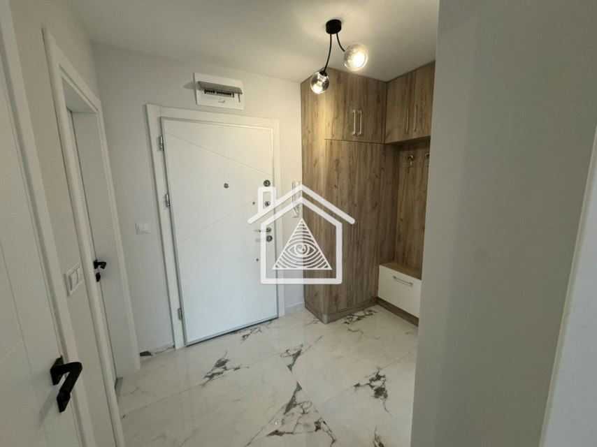 Дава се под наем Двустаен апартамент в Пловдив, Въстанически - 67 кв.м за 408 € - Снимка #2