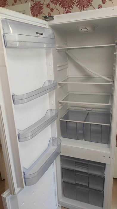 Хладилник за вграждане finlux