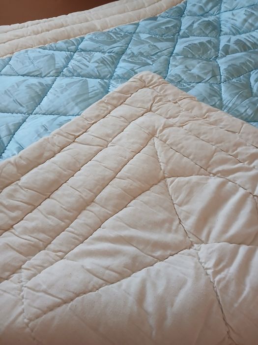 Вълнен  юрган с копринено  лице