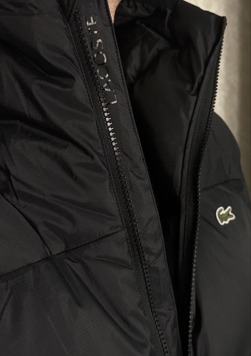 Продам новую куртку Lacoste