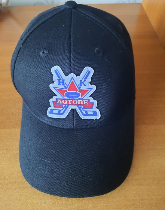 Продам бейсболку Хк Актобе