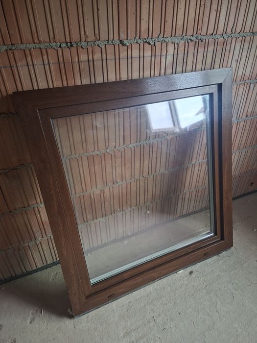 Vând geam termopan 112 x108  NOU !!!