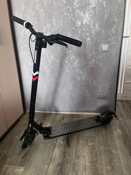 Электросамокат Midway