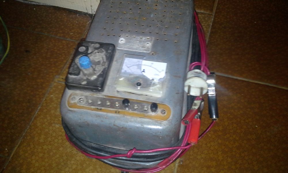 Зарядное устройство