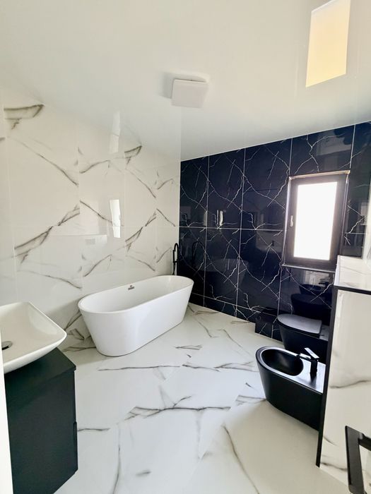 VILA TIP Duplex PREMIUM P+1E+Terasa Panoramica 4 Camere 2 Băi 190 MP  REDIU