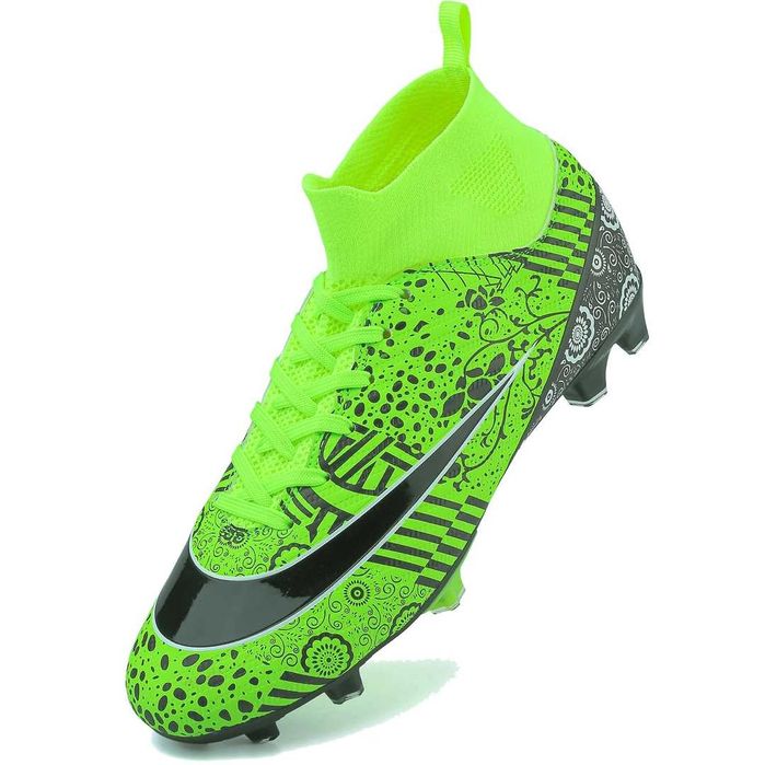 Ghete de Fotbal/ Adidasi cu Crampoane nr 43 si 45