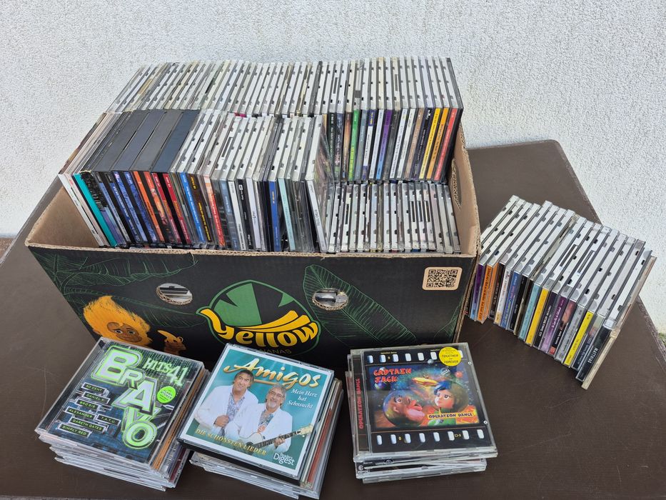 Vand Lot 150 CD cu muzica usoara mixta straina
- Tot lotul de 250 CD cu muzică usoara mixta straina 750 lei (aproximativ 3lei /1CD)
250 x 3 = 750lei