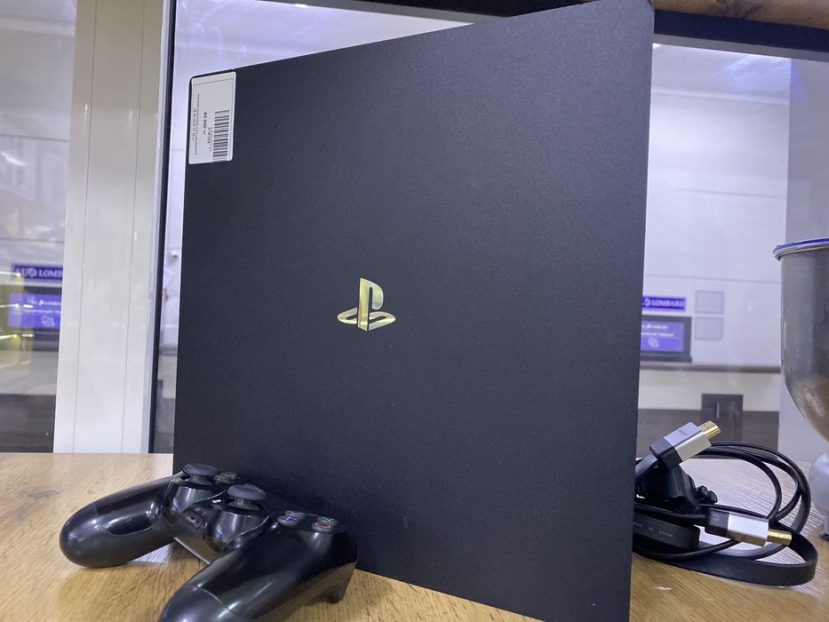Игровая приставка Sony PlayStation 4