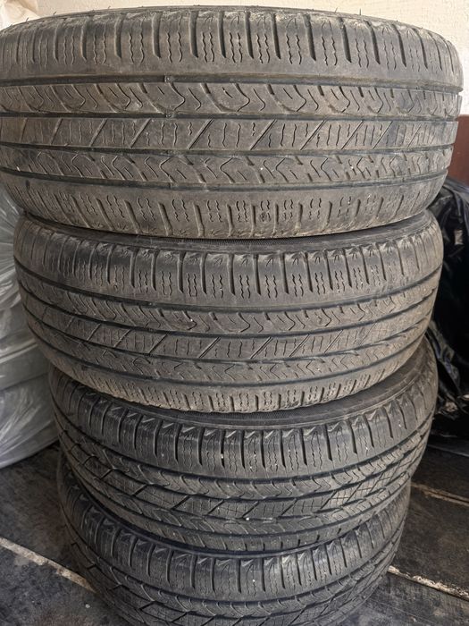 Продаю шины летние на 18